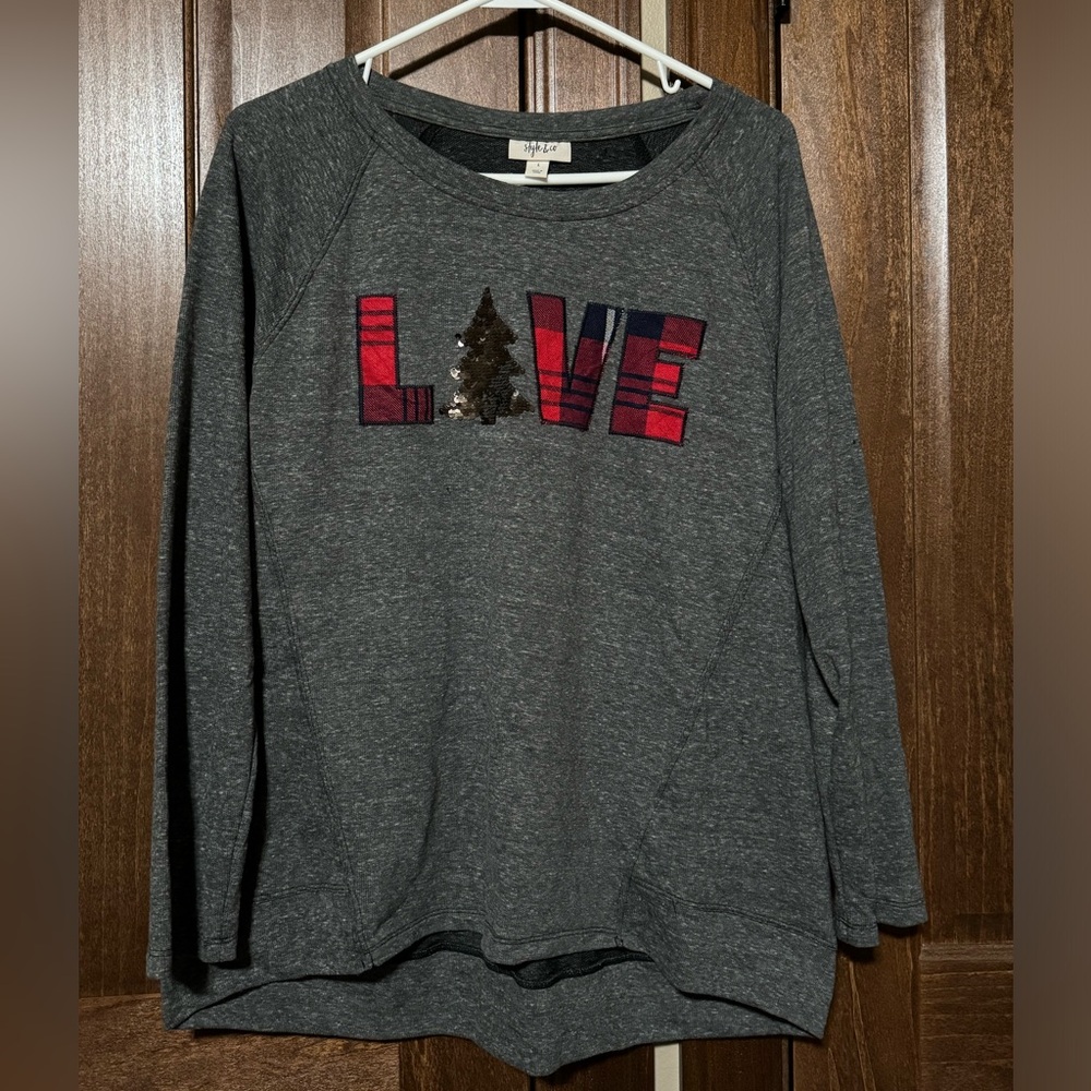 Women’s long sleeve tee